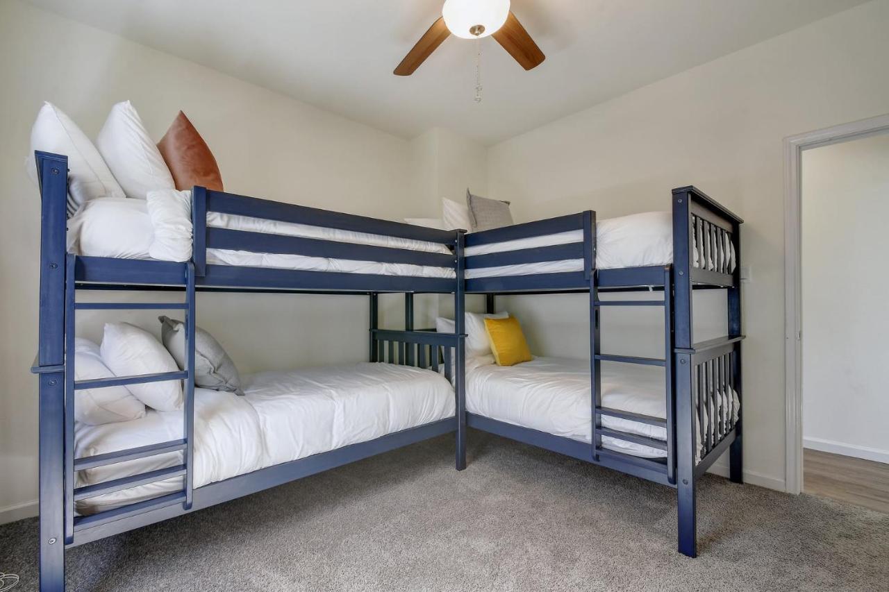 Family Stay! Near Downtown, Coffee Bar, King Bed San Antonio Buitenkant foto